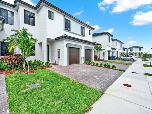 13642 SW 157th Pl Photo 1