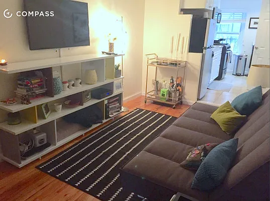 Rented by Compass | media 19