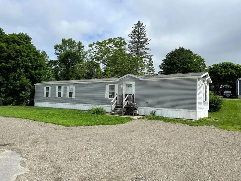 3 Gilbert St