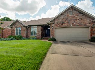 1006 E Highpoint St, Springfield, MO 65810