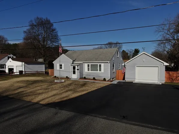 11 Sibley St, Three Rivers, MA 01080