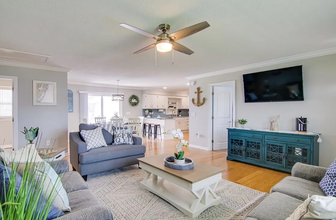 38822 Lincoln Ave — Photo 1