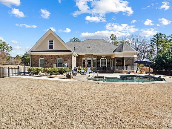 3rd image of 5312 Johnsons Barn Rd