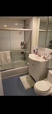 Bathroom, photo 1