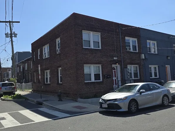 1929 Gallaudet St NE #101, Washington, DC 20002