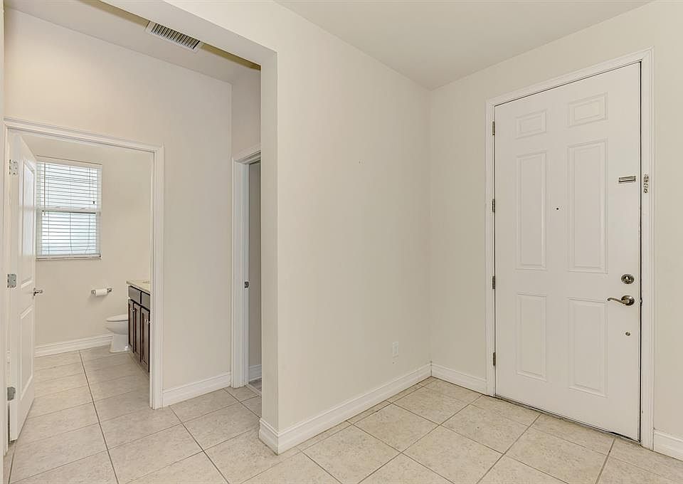 1st image of 4417 Conchfish Ln #4417