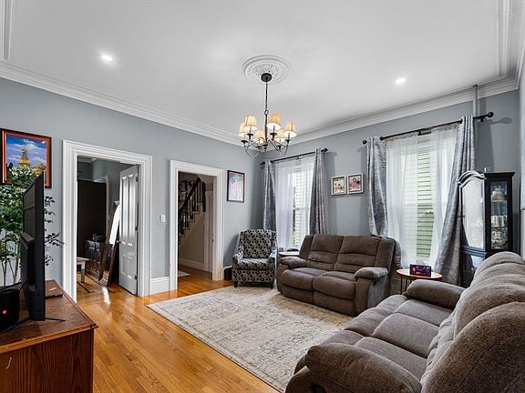 3rd image of 91 Dudley St
