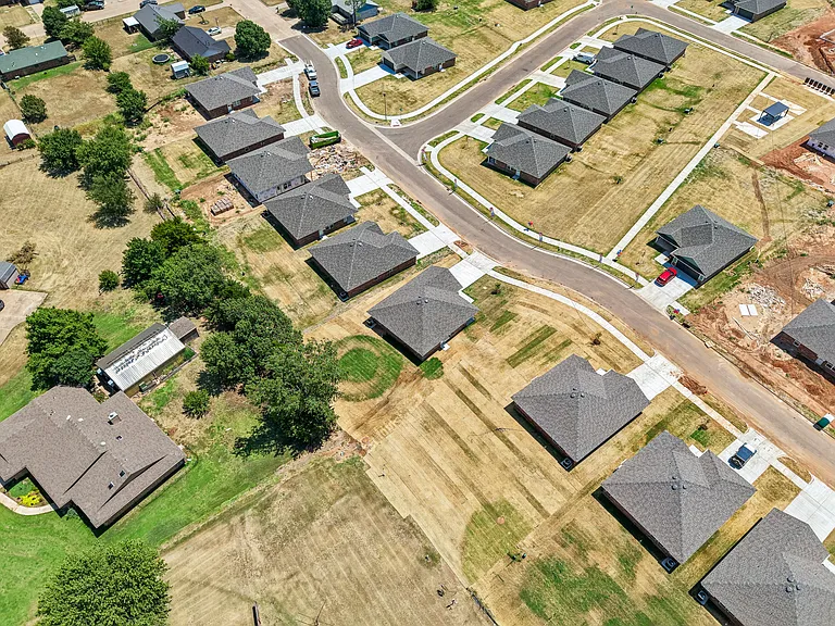 Enclave Estates — Photo 48
