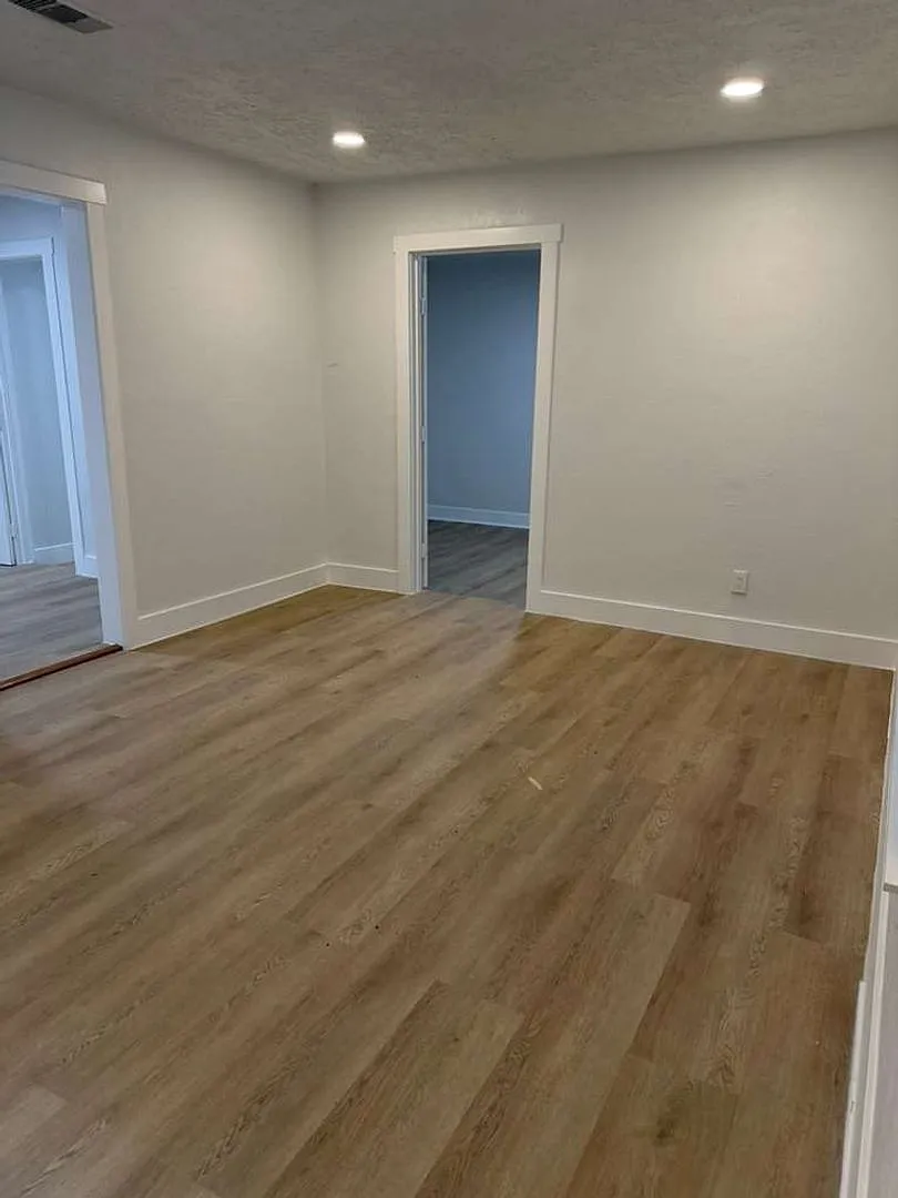 Beautiful Home In Houston. Move In Ready!. — Photo 4