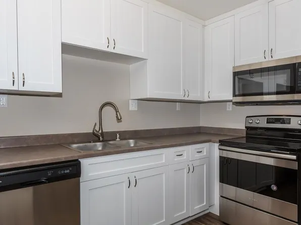 Hidden Falls Apartments