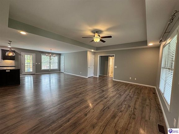 3rd image of 295 Saint Andrews Rd