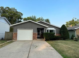 265 S Melrose Ave, Elgin, IL 60123