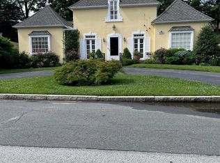 536 Maison Pl, Bryn Mawr, PA 19010