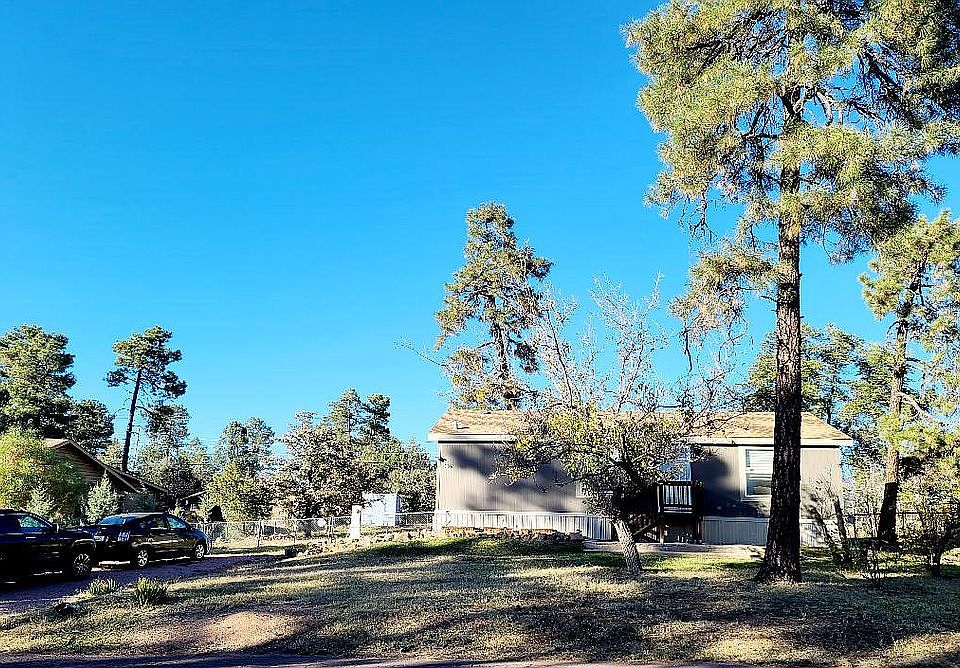 Front View - Large Driveway