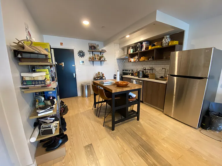 24 Wilson Ave #2A — Photo 2