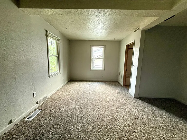 1515 S Norton Avenue (Alpha Team) — Photo 15