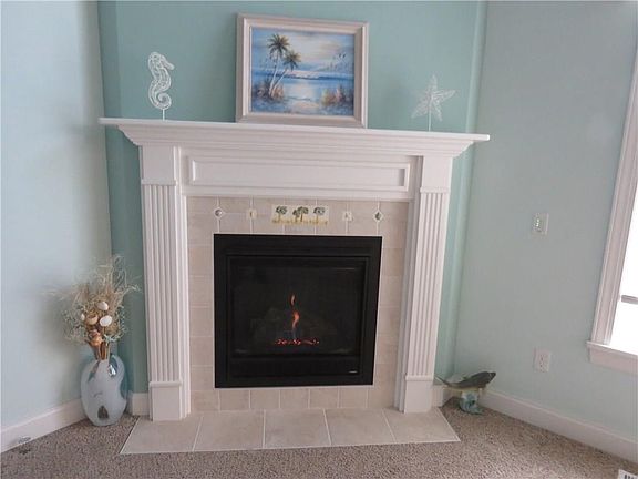 4th image of 98 Mission Hill Dr