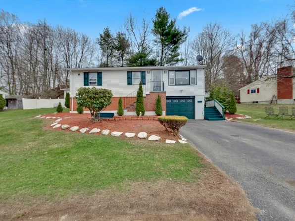 23 Chartier Ln, Southbridge, MA 01550