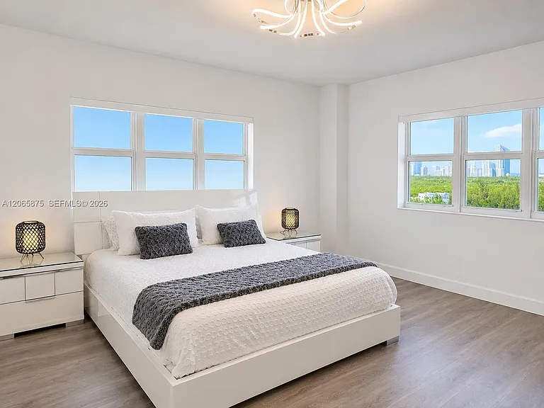 14951 Royal Oaks Ln #1501 — Photo 27