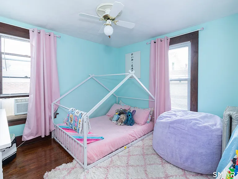 271 Brown St — Photo 18