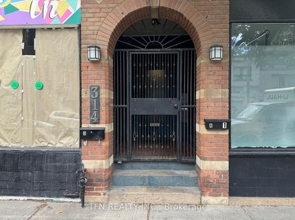 316 Queen St E #314-C08, Toronto, ON M5A 1S8