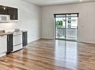 1313 Cuming St APT 401, Omaha, NE 68102