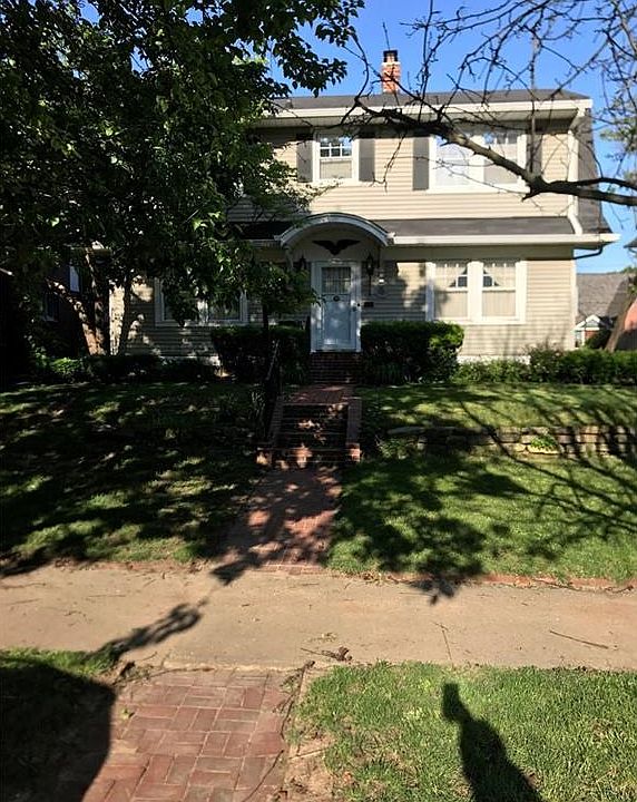 2nd image of 5429 N Delaware St