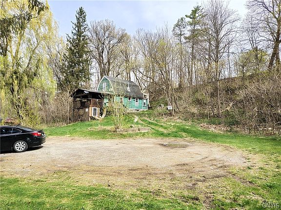 4th image of 114 Piper Rd