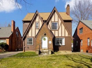 3631 Bainbridge Rd, Cleveland Heights, OH 44118