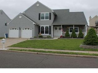 2445 New Market Sq S, Bensalem, PA