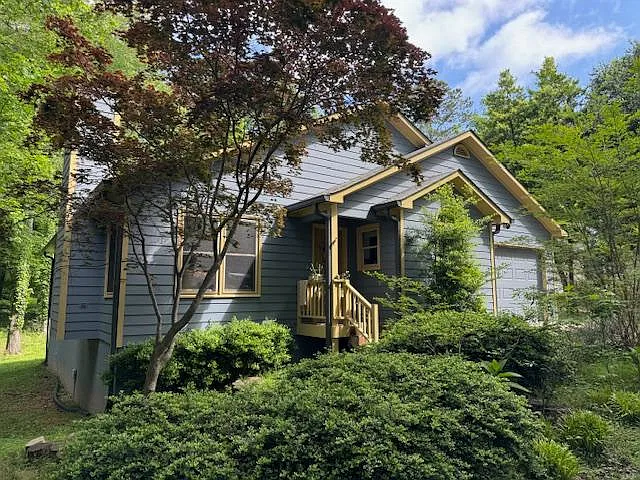 3 bed, 1500 sqft, $2,000 — Photo 2
