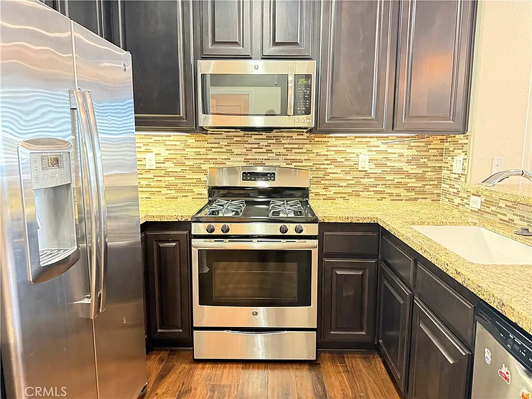10510 Maple Ln — Photo 9
