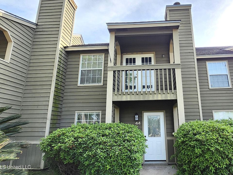 1st image of 495 Popps Ferry Rd APT 44