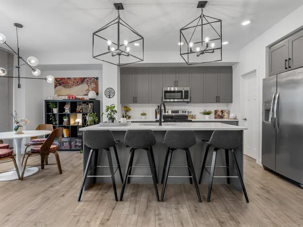 146 Joyal Way, Saint Albert, AB T8N 7V3