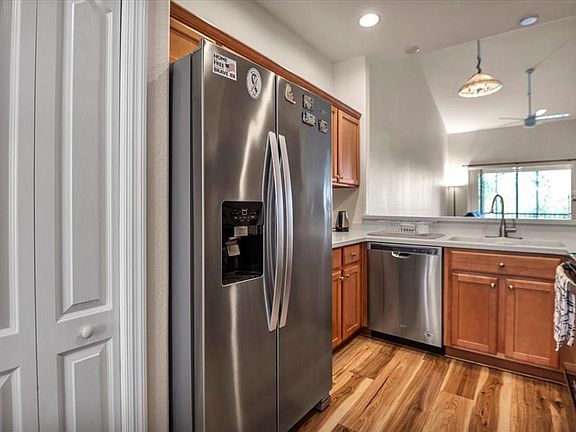 5th image of 1003 FAIRWAYCOVE LANE #205