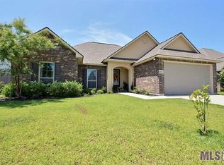 22607 Timber Ridge Dr, Denham Springs, LA 70726