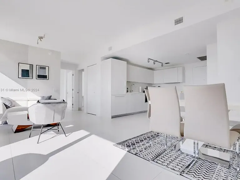501 NE 31st St #3709 — Photo 7