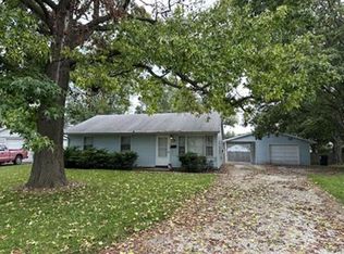 1405 Holly Hill Dr, Champaign, IL 61821