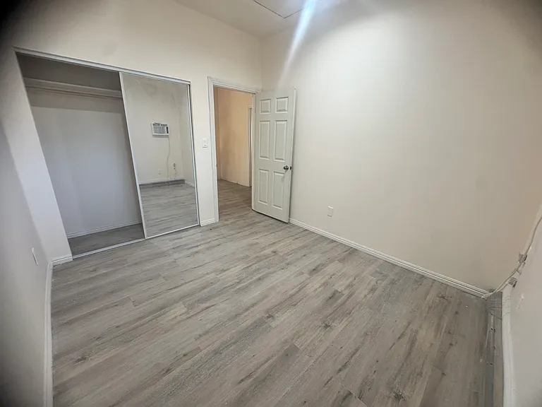 13421 Pala Ave — Photo 12