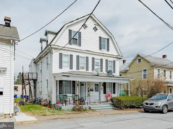 104-106 W Green St, Mechanicsburg, PA 17055
