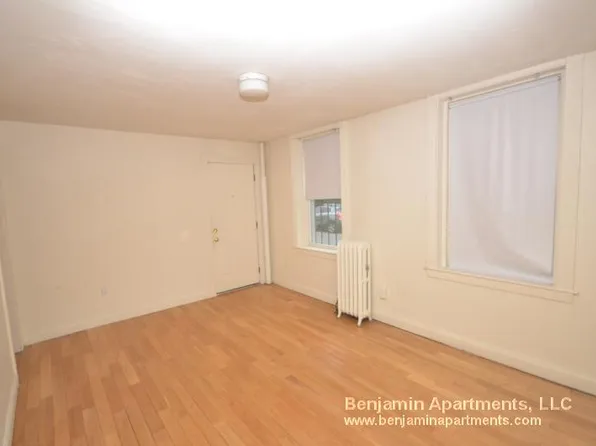 212 Allston St, Brighton, MA
