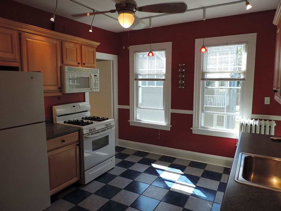 Kitchen Oven/Fridge