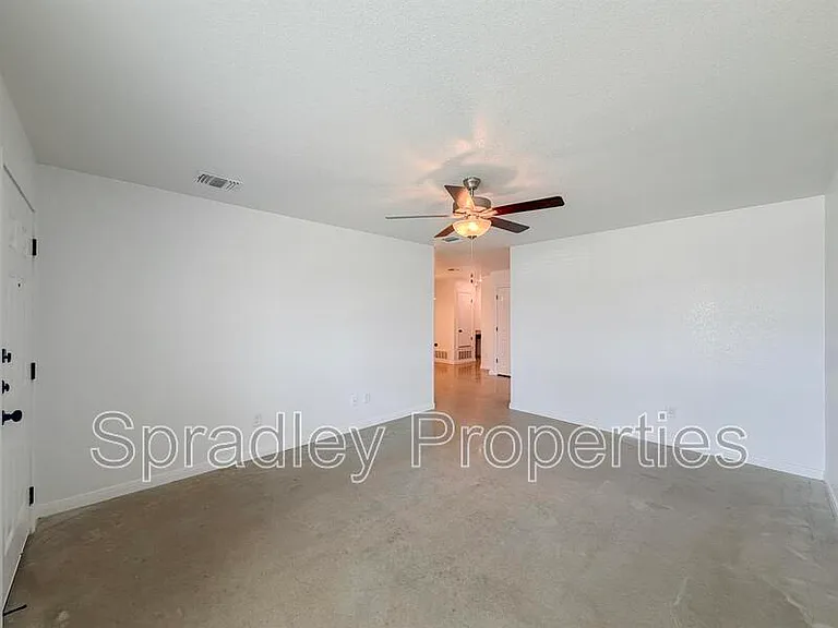 9110B Winding Ct — Photo 2