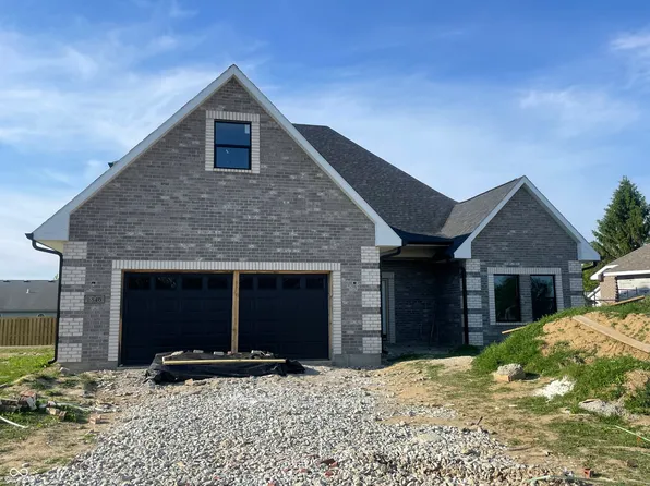 2540 Chrystal Woods Dr, Kokomo, IN 46901