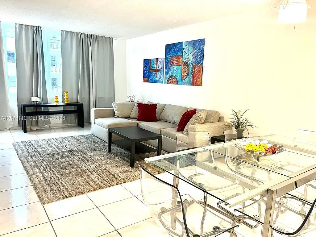 The Carriage House Condo — Photo 2