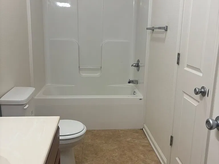 Kinway Apartments - TK — Photo 16