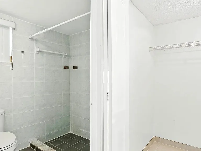 3050 Norwood Pl #N112 — Photo 4