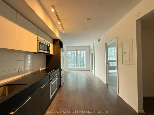 68 Shuter St, Toronto, ON