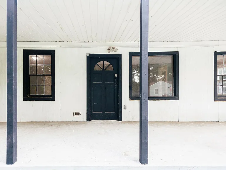 3967 Guyton St — Photo 2