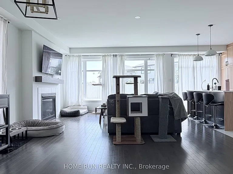 535 Honeylocust Ave — Photo 4